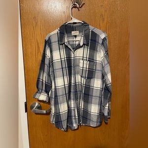 Universal Thread Plaid Flannel Button Down Shirt